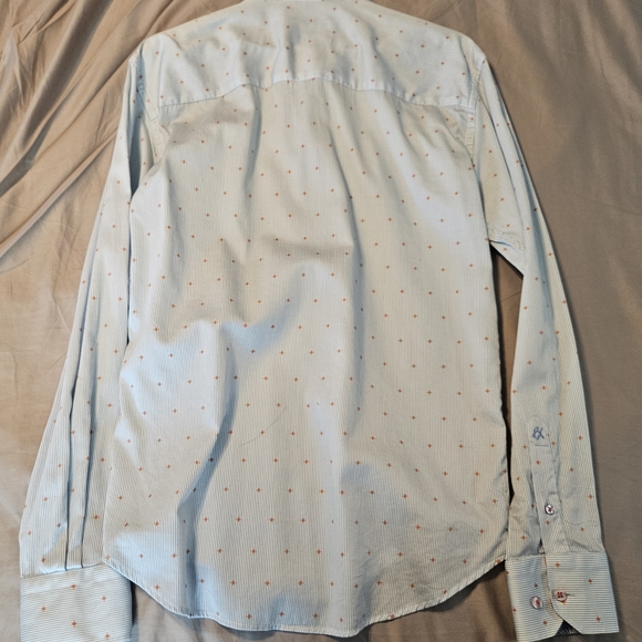 Stylish Men's Light Blue Shirt with Orange Details - Picture 5 of 5